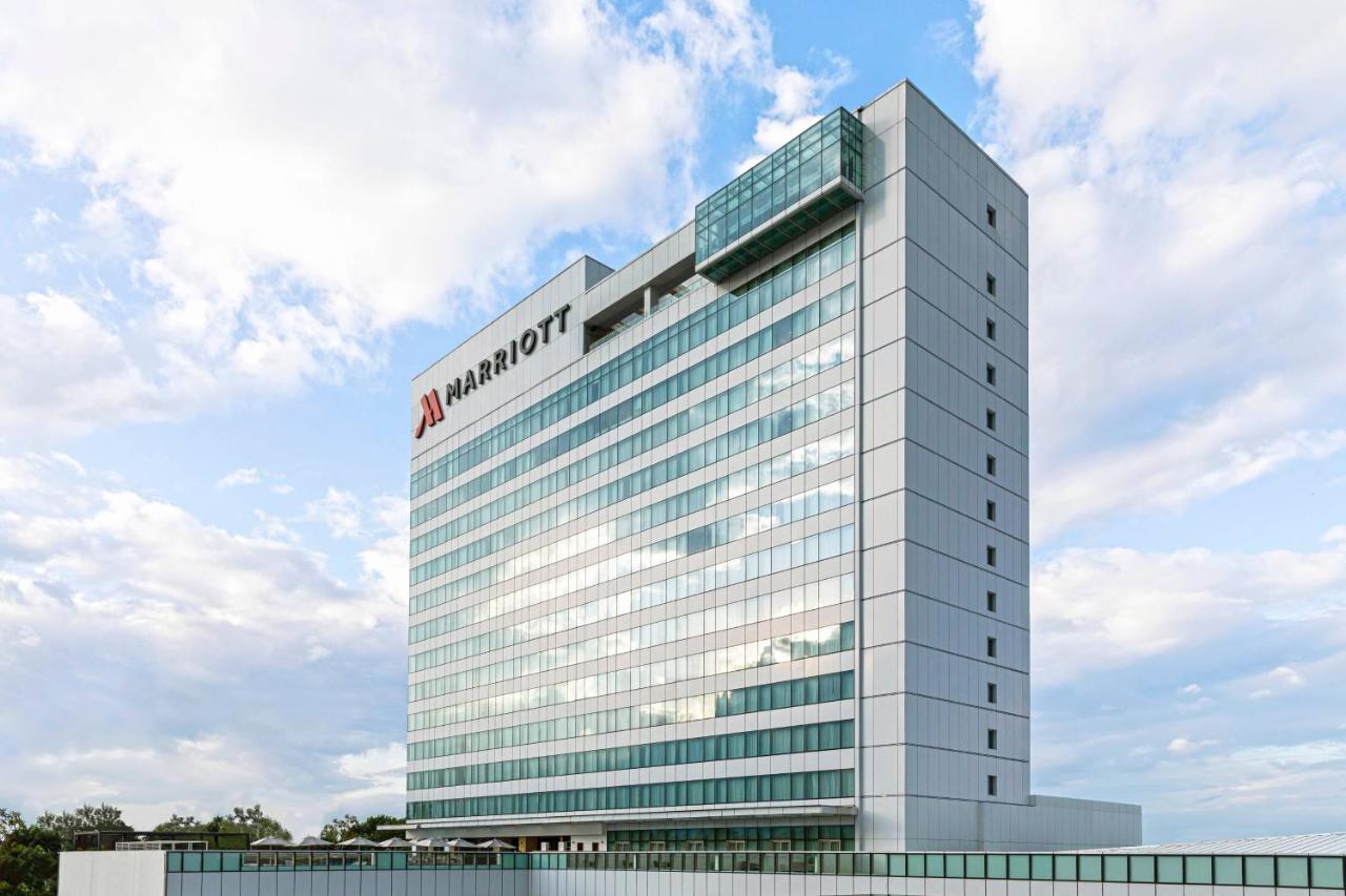 Clark Marriott Hotel Mabalacat Exterior photo